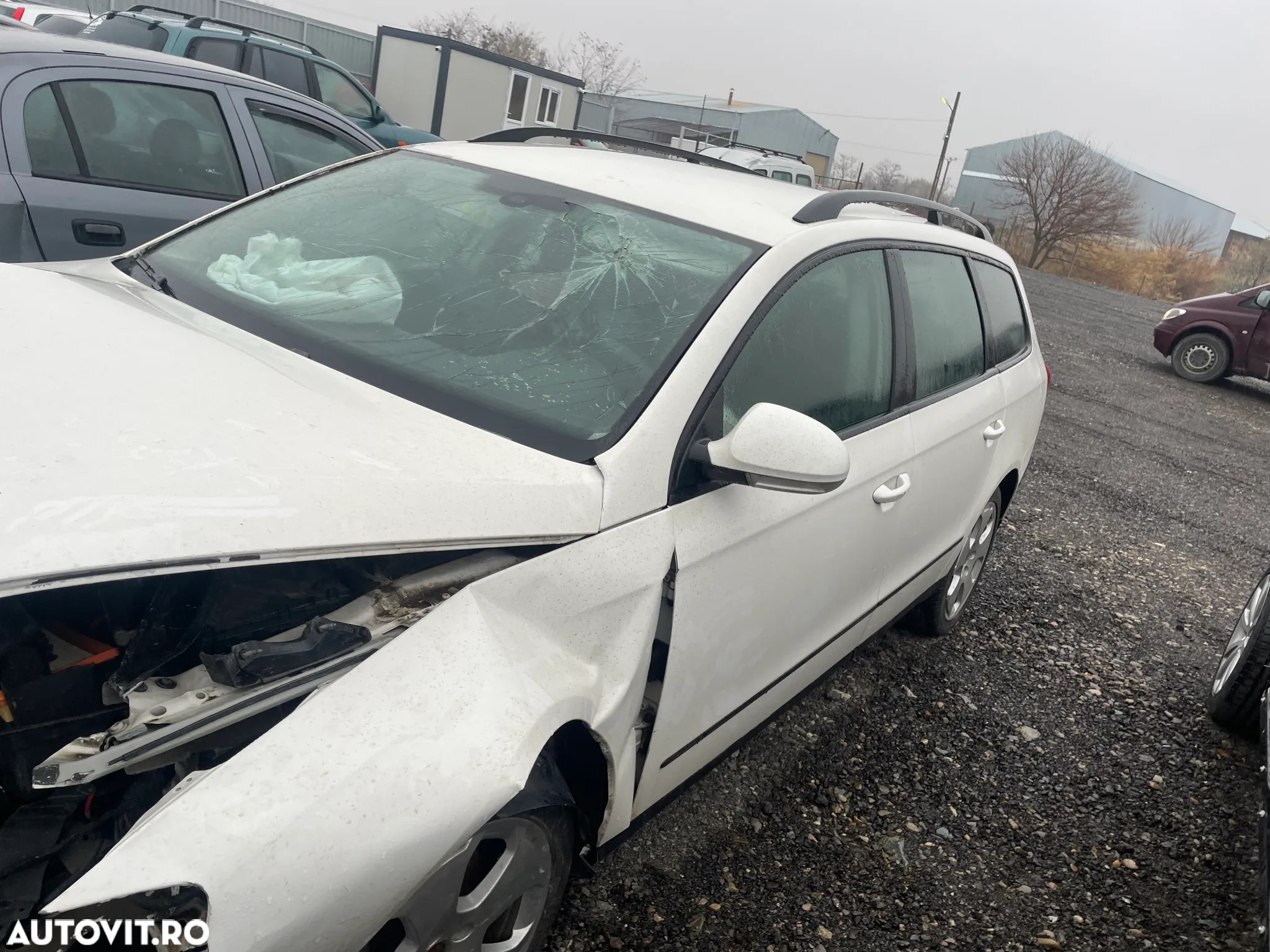 Dezmembram Vw Passat 1.6 CAY 105 cp 2010 break - 5
