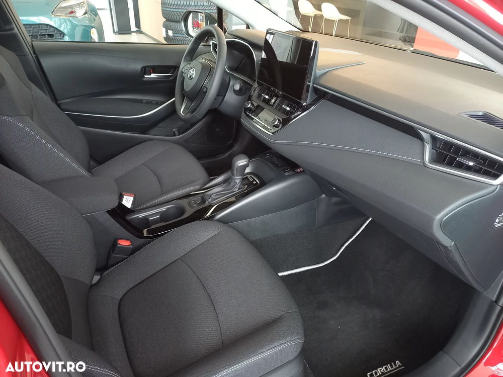 Toyota Corolla 1.8 HSD Dynamic - 12