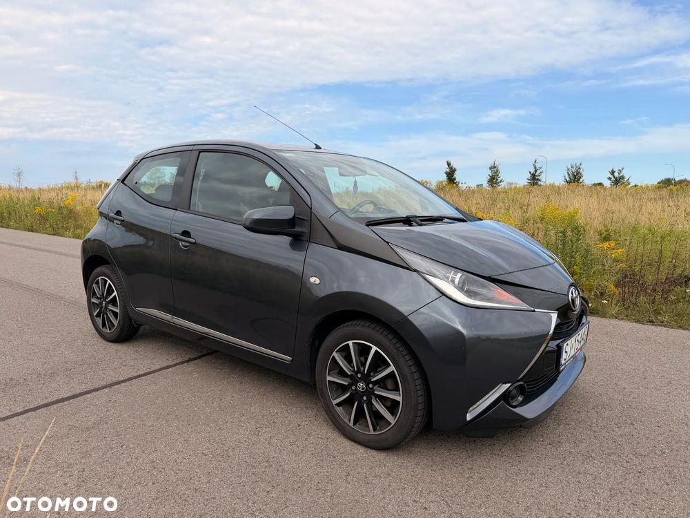 Toyota Aygo x-clusiv - 21
