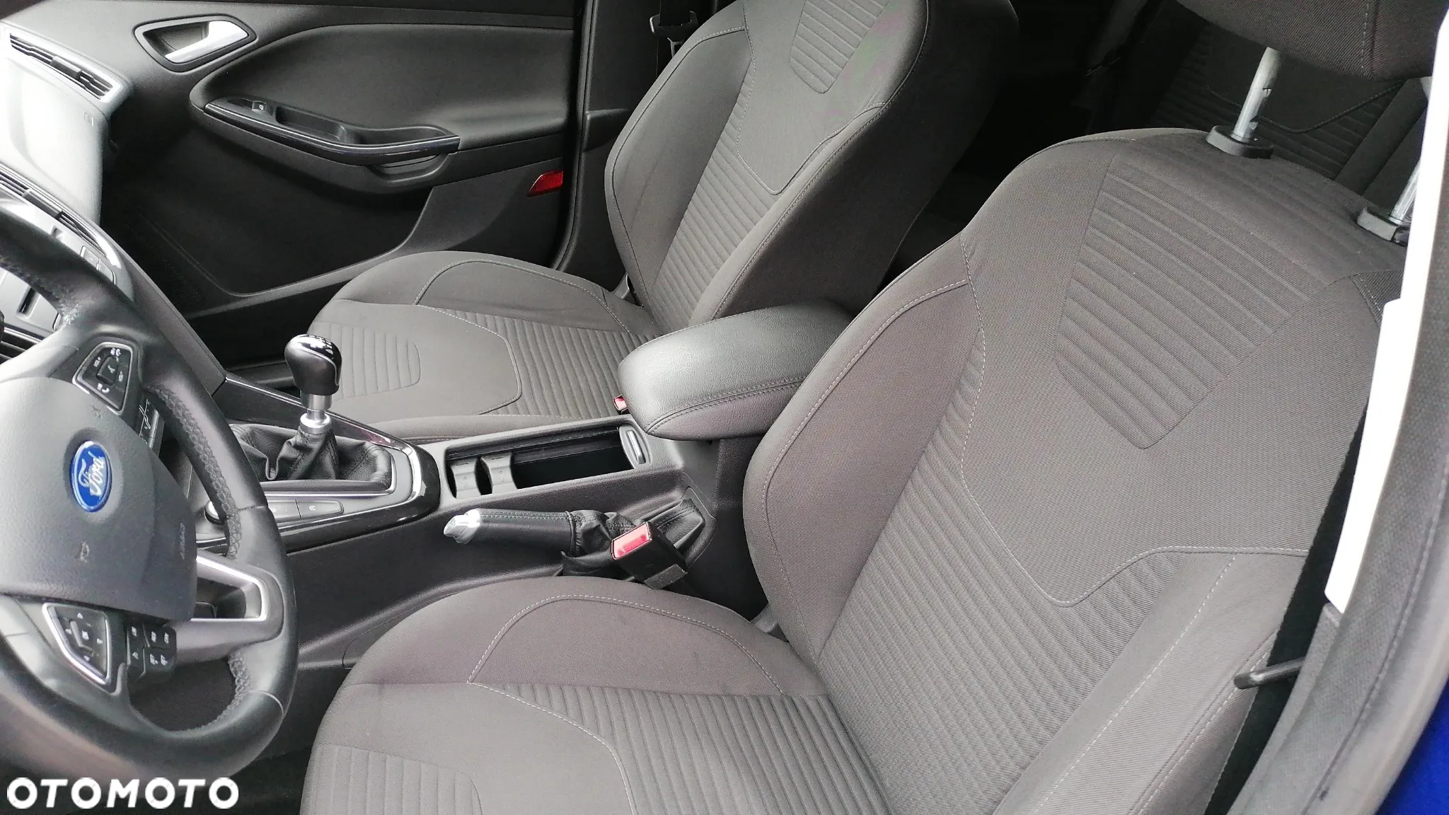 Ford Focus 1.5 EcoBoost Titanium ASS - 11