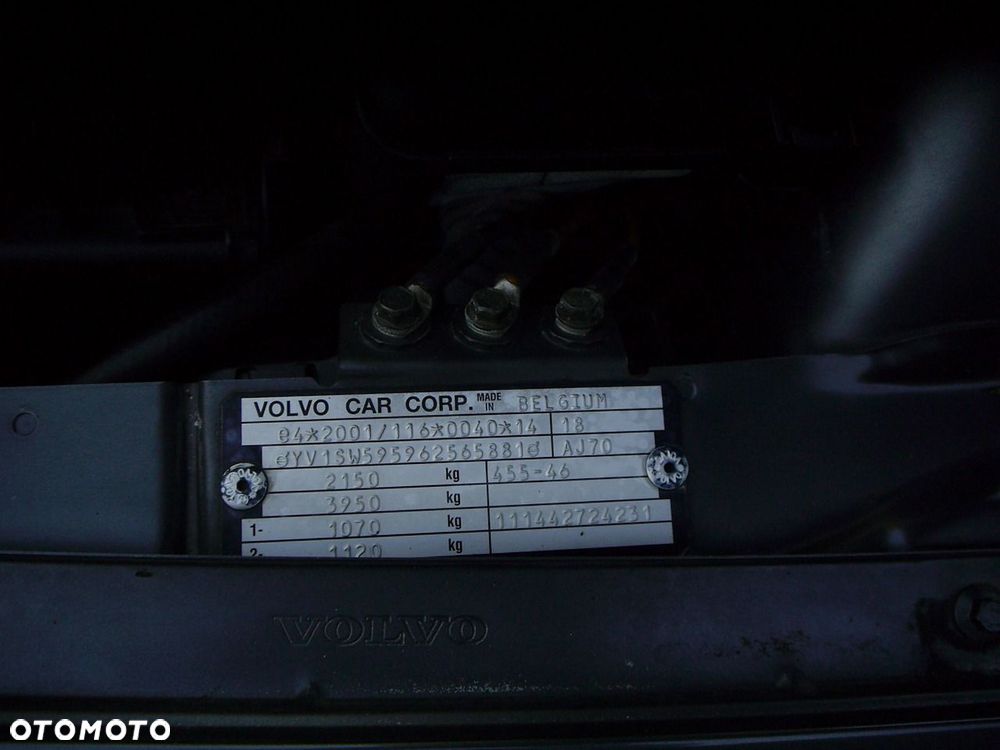 Volvo V70 2.5T AWD Momentum - 38