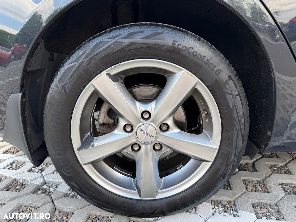 Toyota Corolla 2.0 D-4D DPF Sol - 8