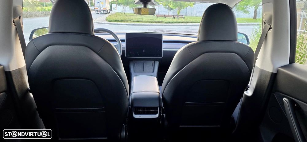 Tesla Model Y Performance Tração Integral - 11