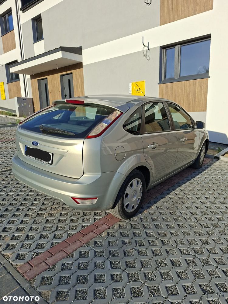 Ford Focus 1.6 Ambiente - 6