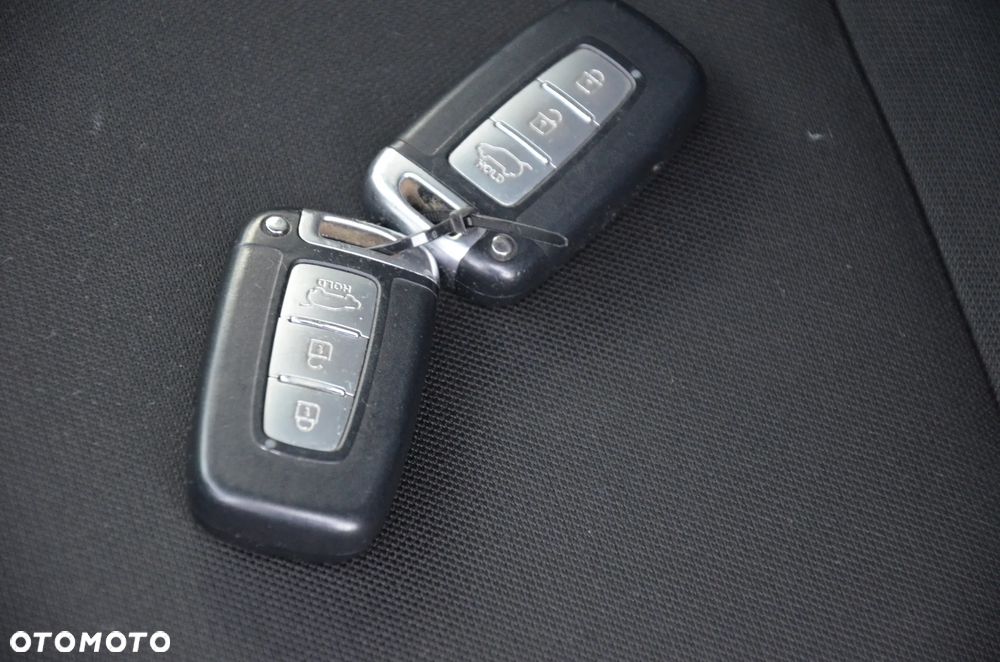 Kia Sportage 1.7 CRDI 2WD ISG Dream-Team Edition - 30