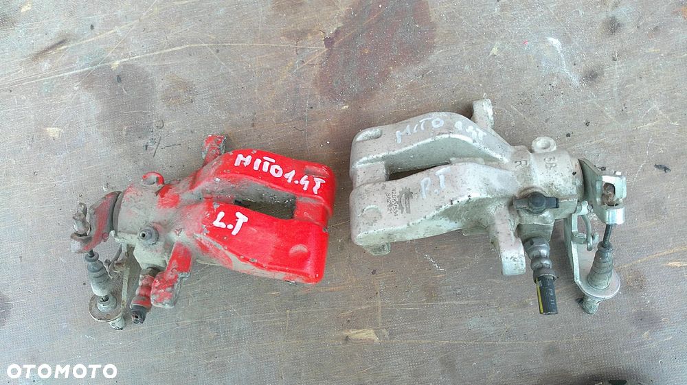 ALFA ROMEO MITO ZACISK TYLNY LEWY LUB PRAWY - 1