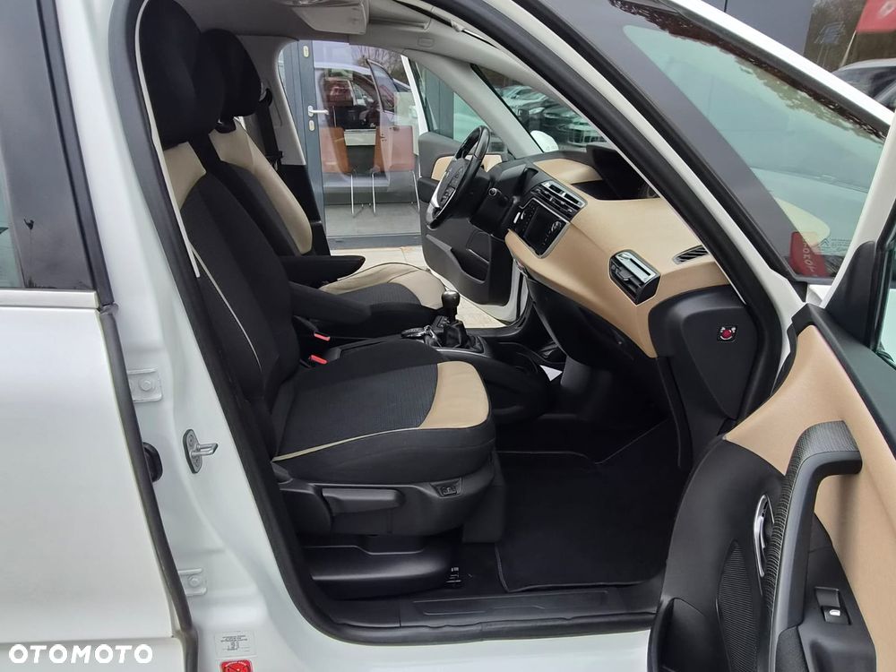Citroën C4 Picasso e-HDi 115 Attraction - 23