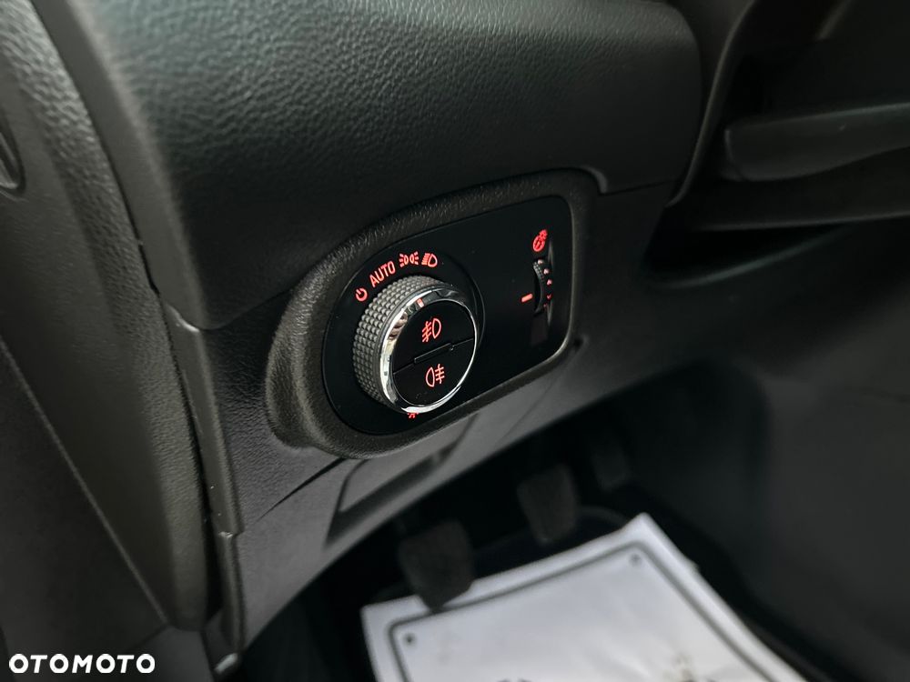 Opel Zafira - 33