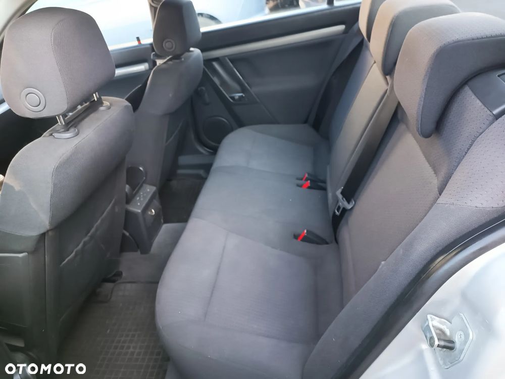 Opel Vectra 1.9 CDTI - 20