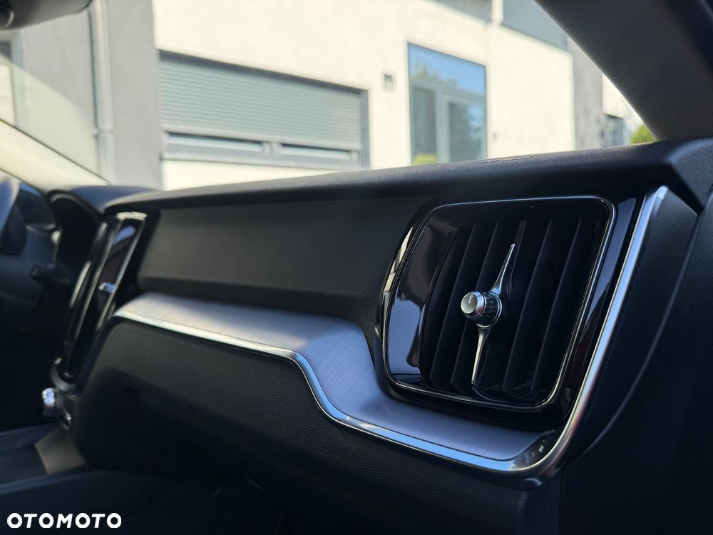 Volvo V60 D3 Geartronic Momentum Pro - 32