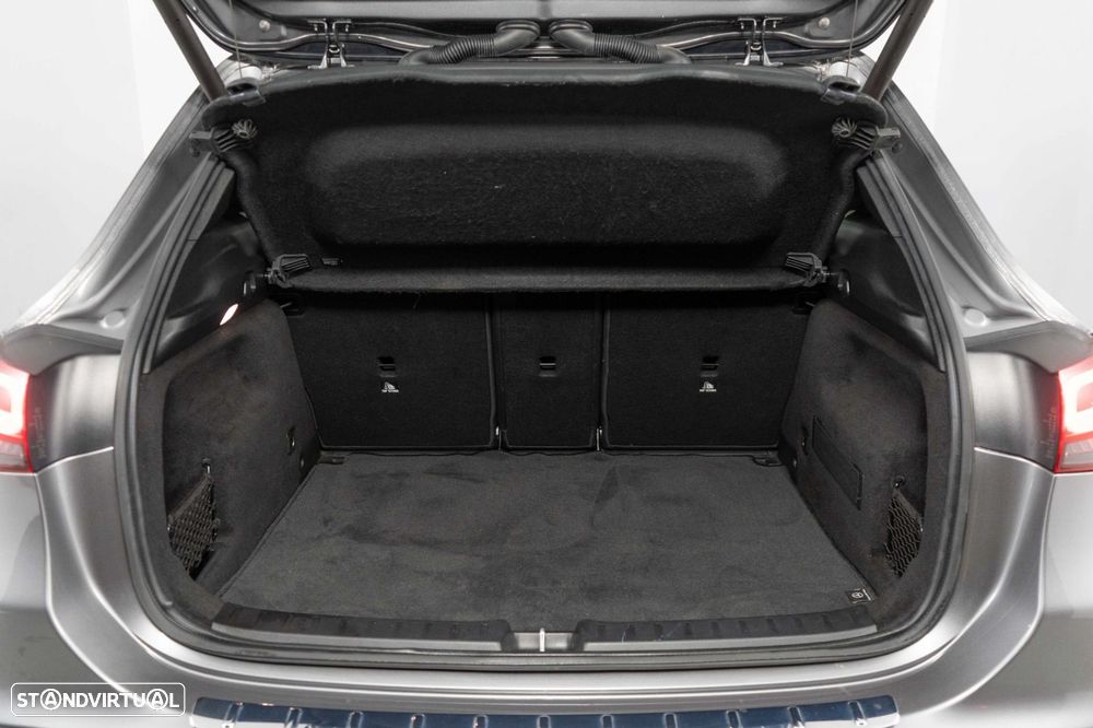Mercedes-Benz GLA 250 e Progressive - 14