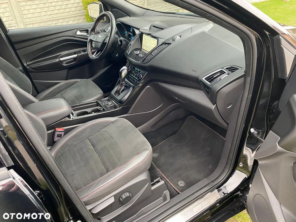 Ford Kuga 2.0 TDCi 4x4 ST-Line - 13