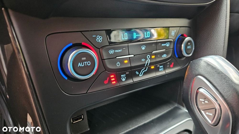 Ford Focus - 28