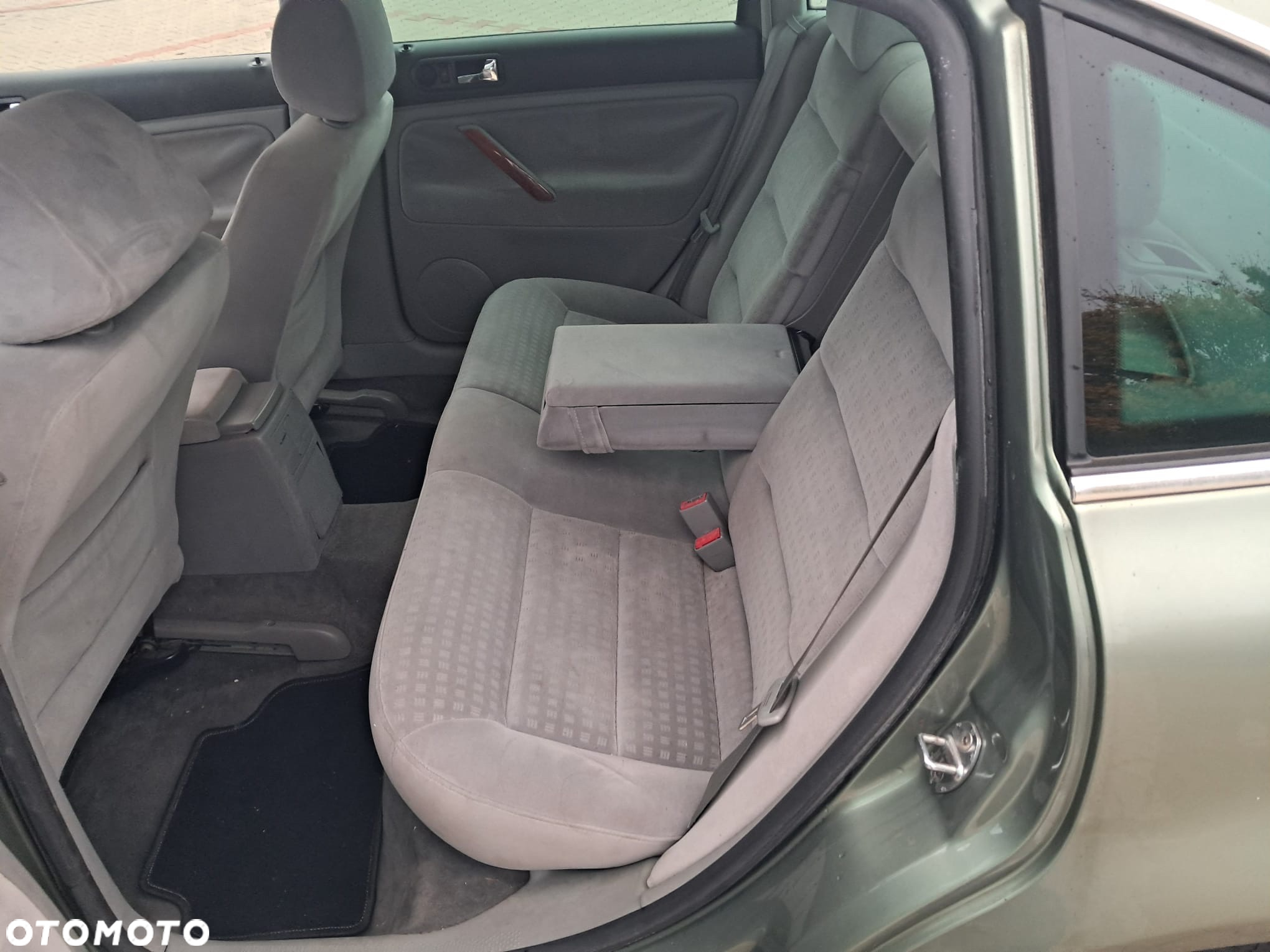 Volkswagen Passat 2.0 Comfortline - 9