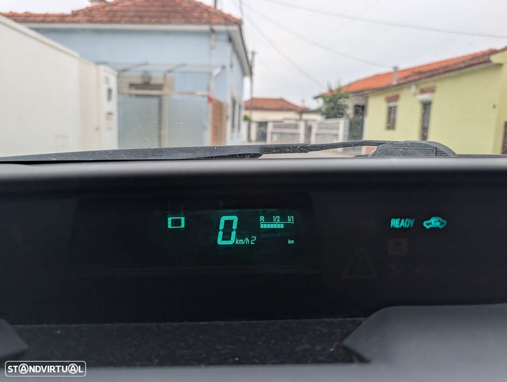 Toyota Prius 1.5 VVT-i HSD Sol HP. Pack - 18