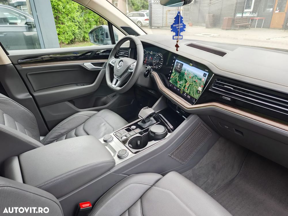 Volkswagen Touareg V6 TDI Atmosphere - 24
