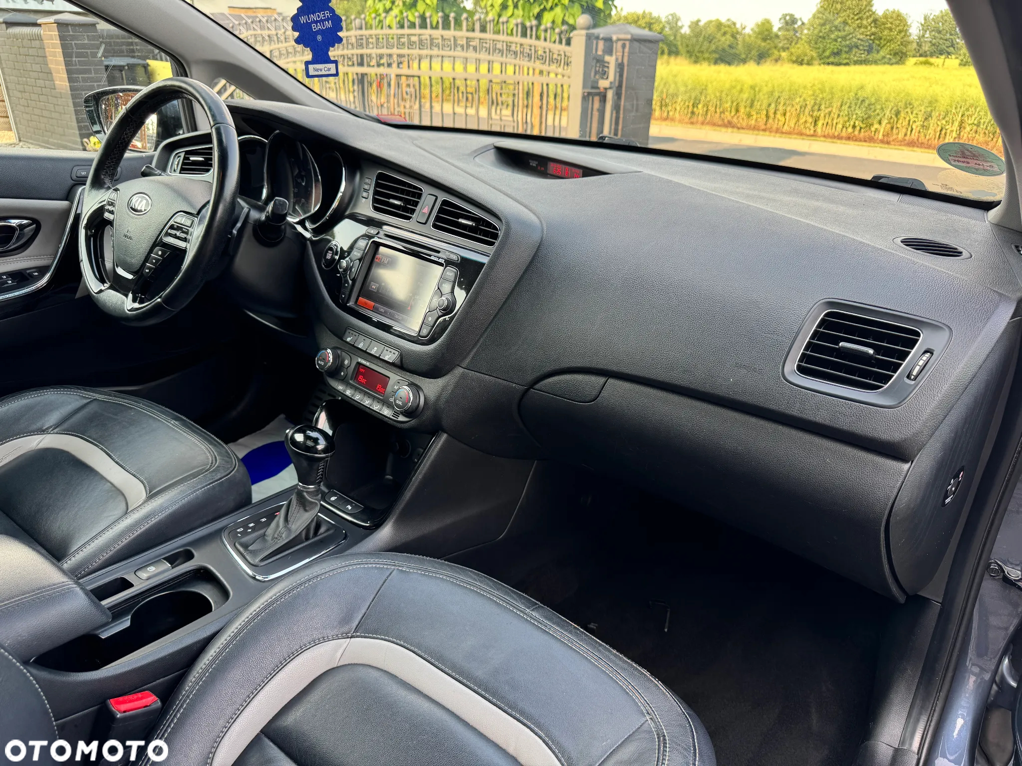 Kia Ceed 1.6 CRDi 128 SW Platinum Edition - 16