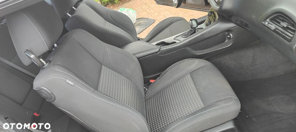 Dodge Challenger ver-automatik-sxt-plus - 37