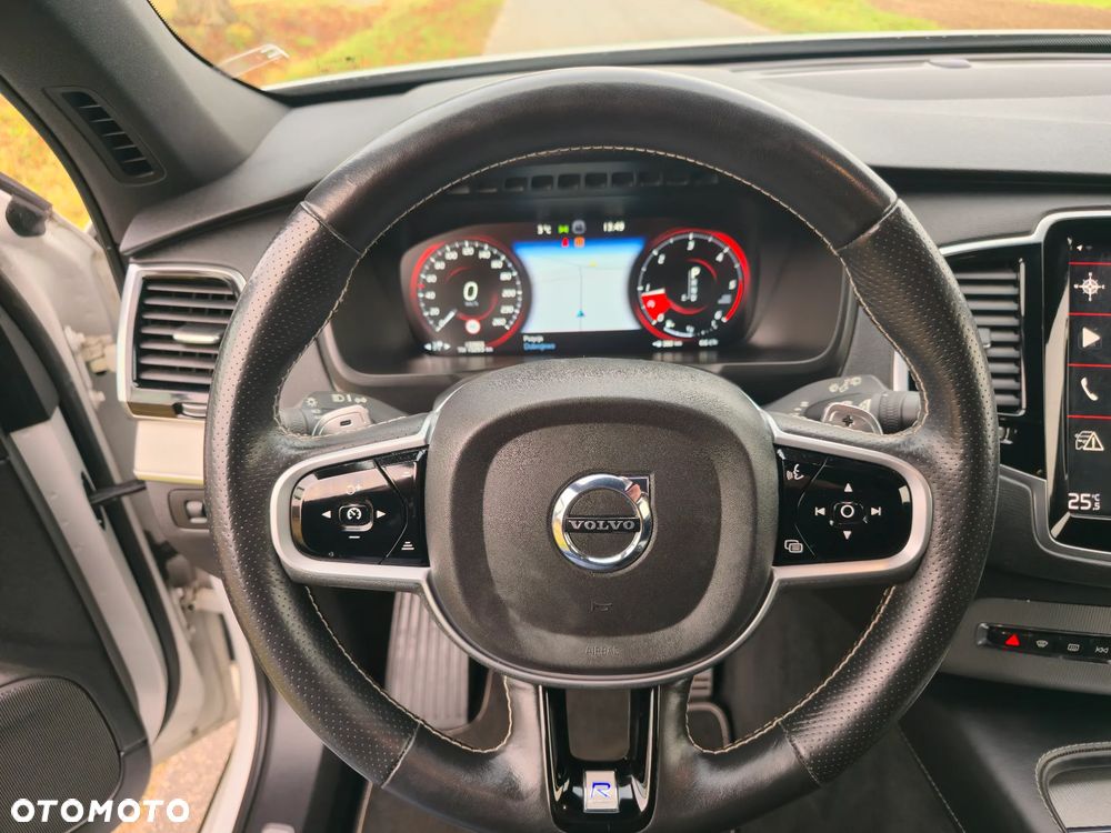 Volvo XC 90 D5 AWD Geartronic RDesign - 19