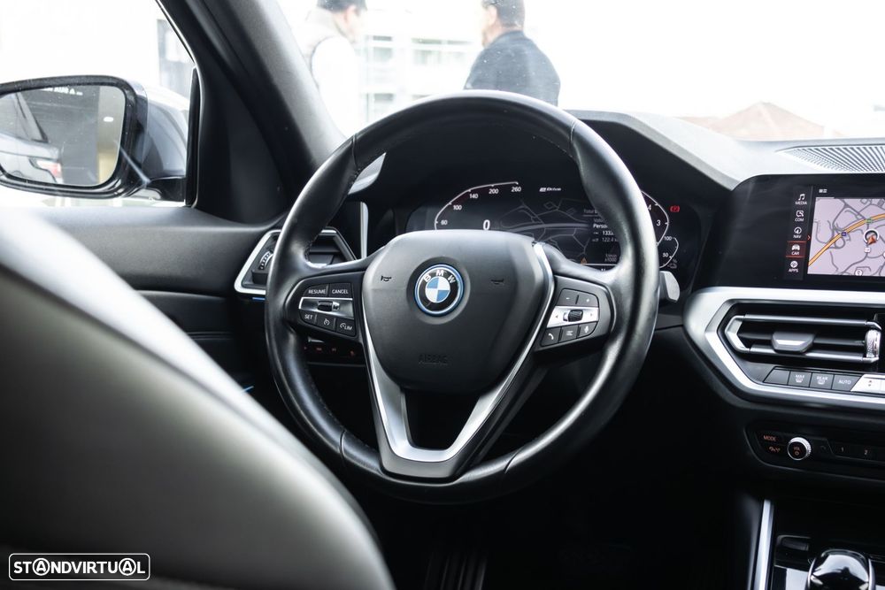 BMW 320 e Line Sport Auto - 15