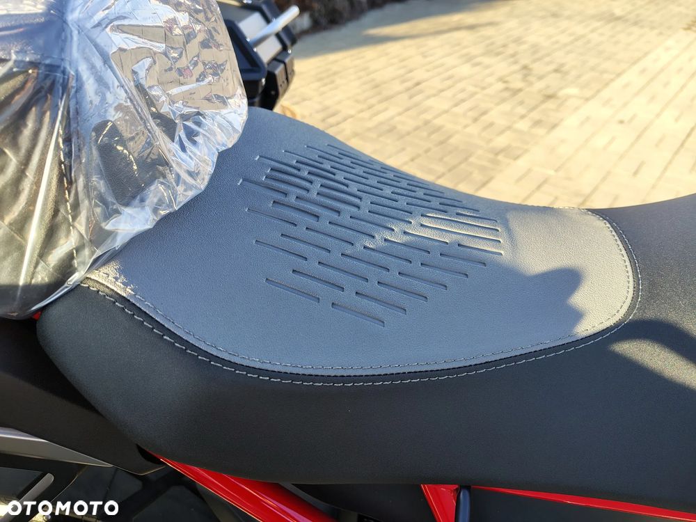 QJMOTOR SRT 600SX - 13