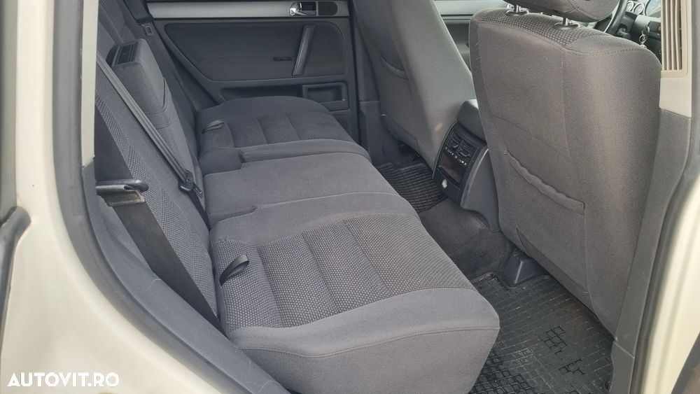 Volkswagen Touareg 2.5 R5 TDI DPF Aut. Individual - 20