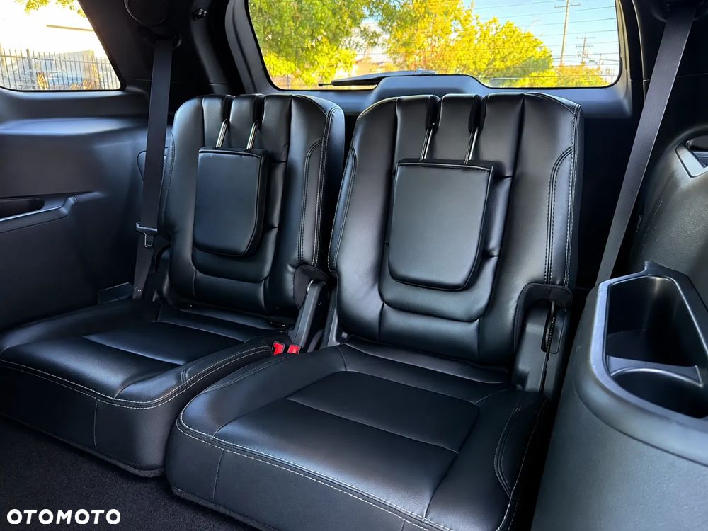 Ford Explorer - 20