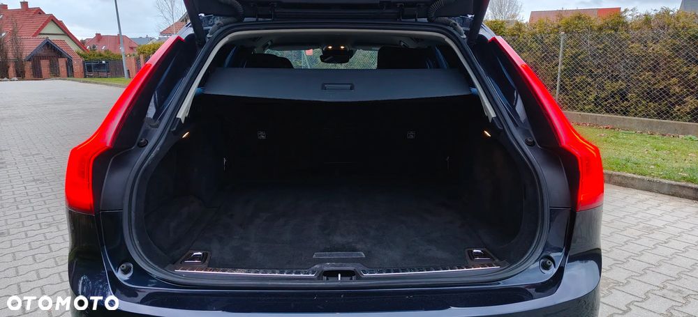 Volvo V90 D4 Geartronic Momentum - 31