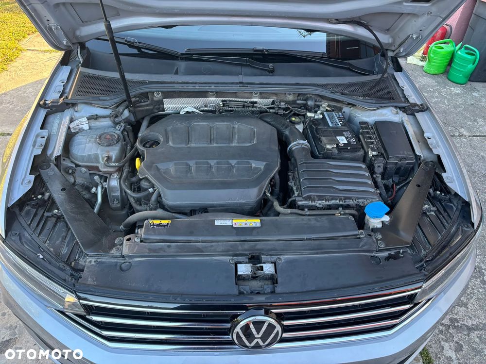 Volkswagen Passat 2.0 TSI Business DSG - 2