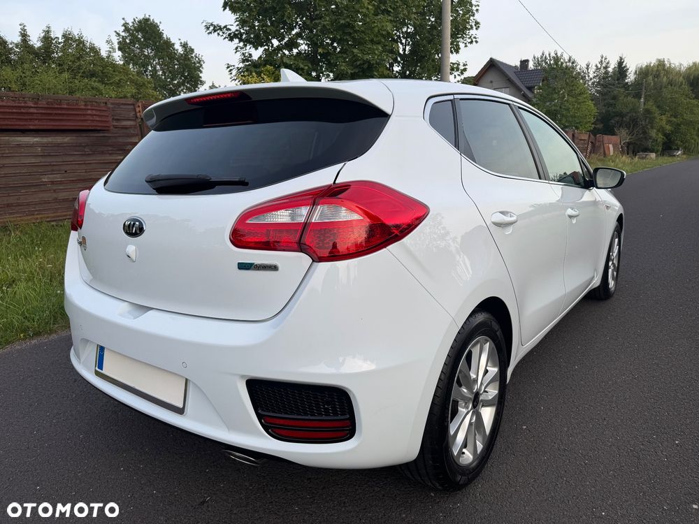 Kia Ceed 1.4 CVVT ISG Dream Team Edition - 6