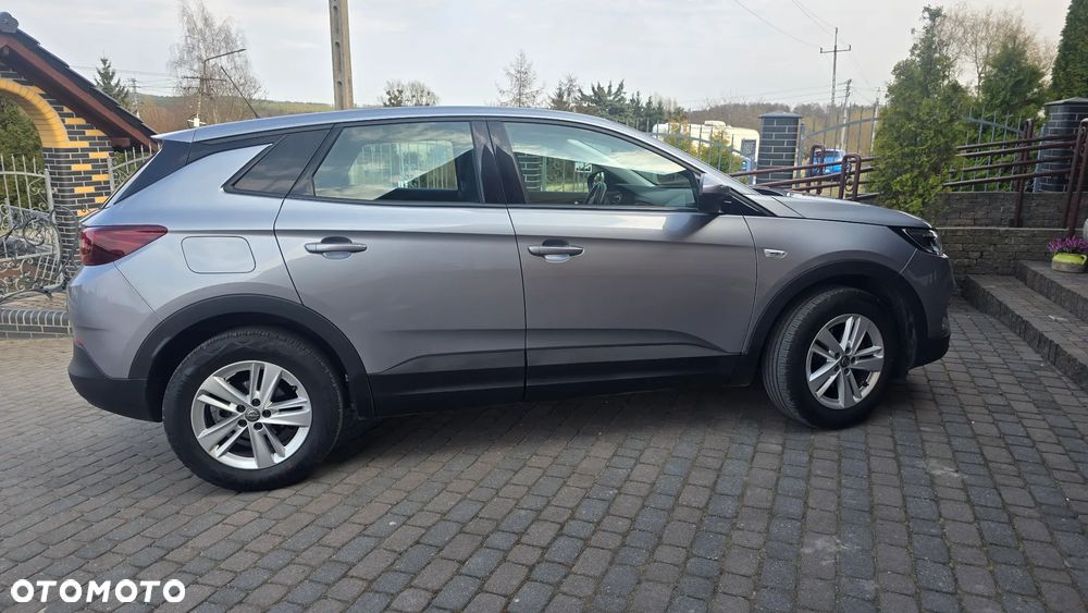 Opel Grandland X 1.2 T Enjoy S&S - 17