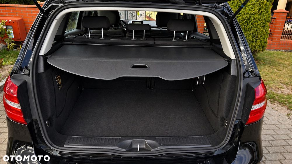 Mercedes-Benz Klasa B 180 BlueEFFICIENCY Edition Style - 15