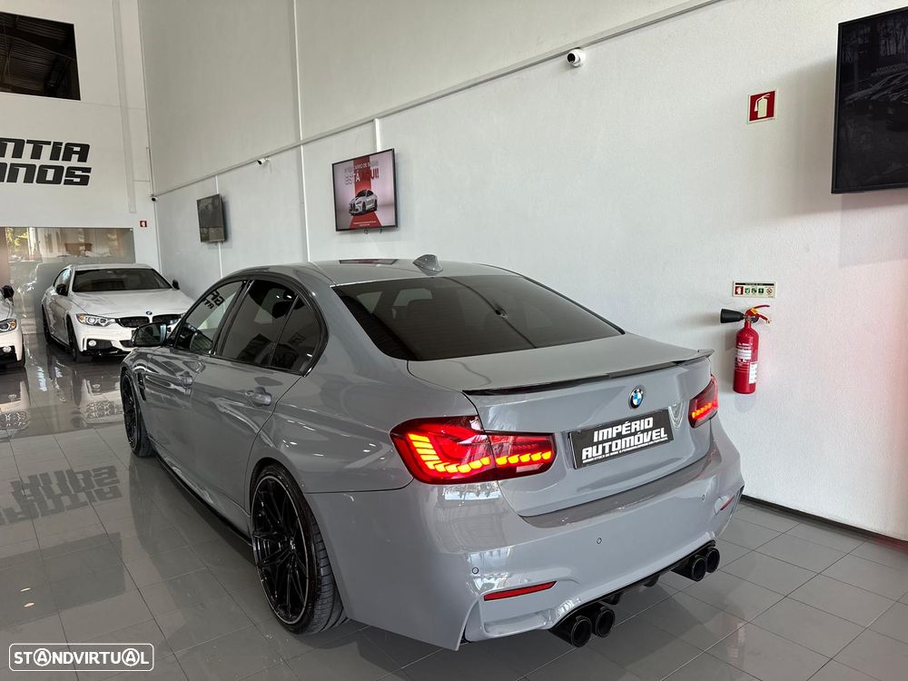 BMW 320 d Pack M - 17
