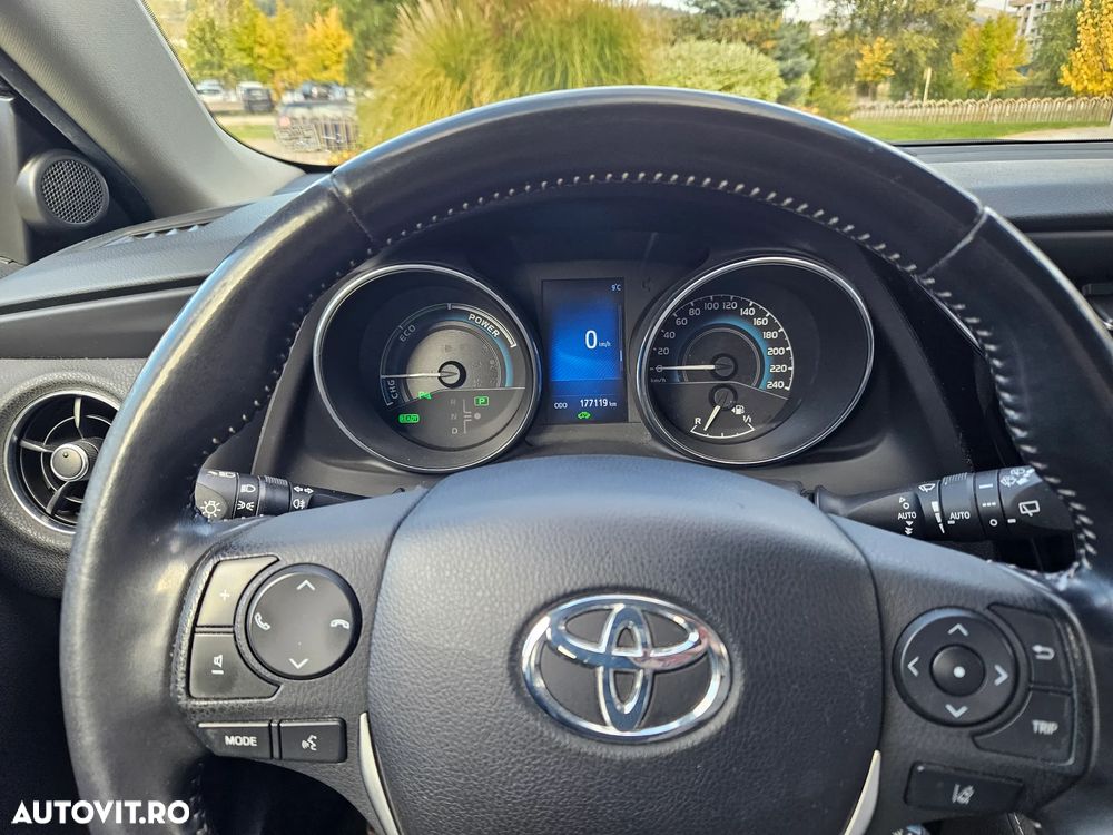 Toyota Auris 1.8 L VVT-i Hybrid Sol - 20