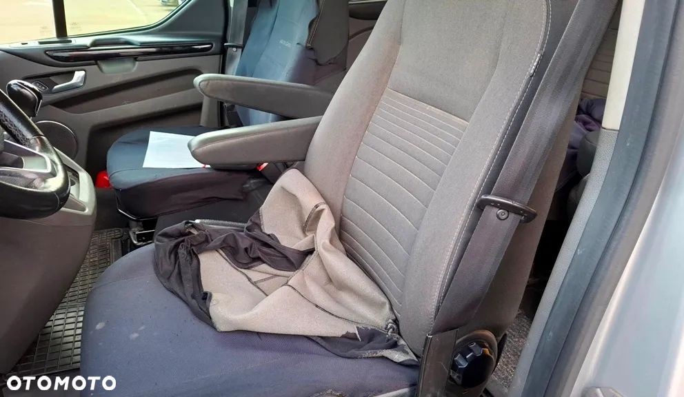 Ford Tourneo Custom 2.0 TDCi L2 Titanium - 12