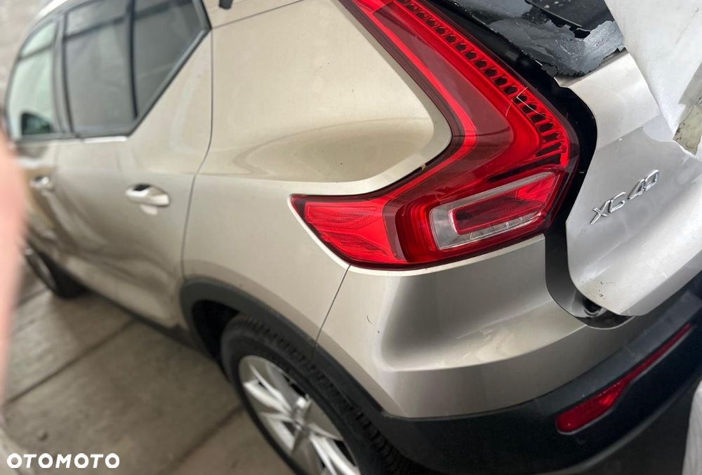 Volvo XC 40 T2 Plus Bright - 6