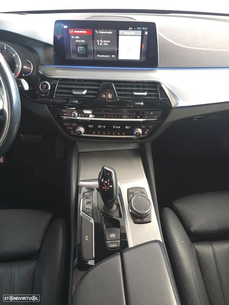 BMW 520 d Pack M Auto - 11
