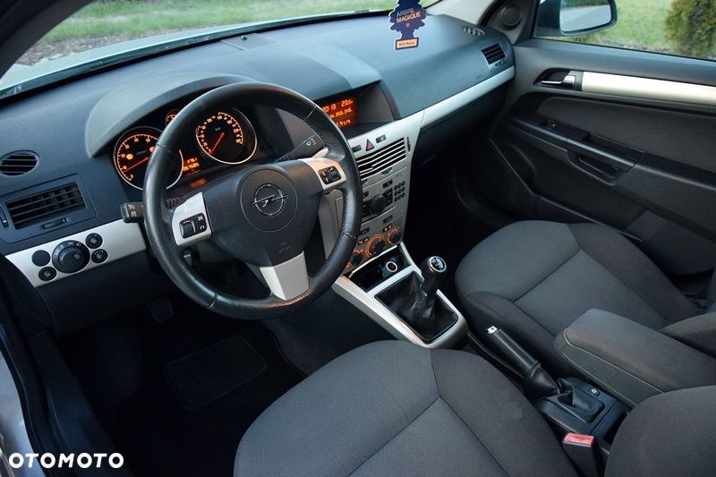 Opel Astra 1.6 Innovation 110 Jahre - 5