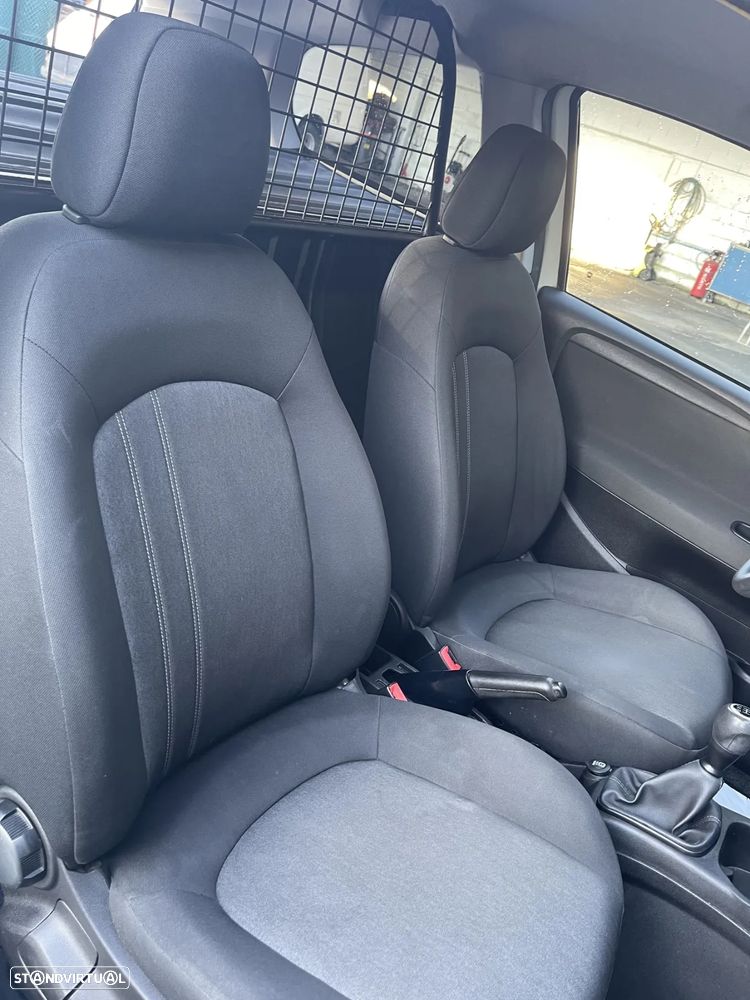 Fiat GRANDE PUNTO 1.3 JTD C/ AC - 10