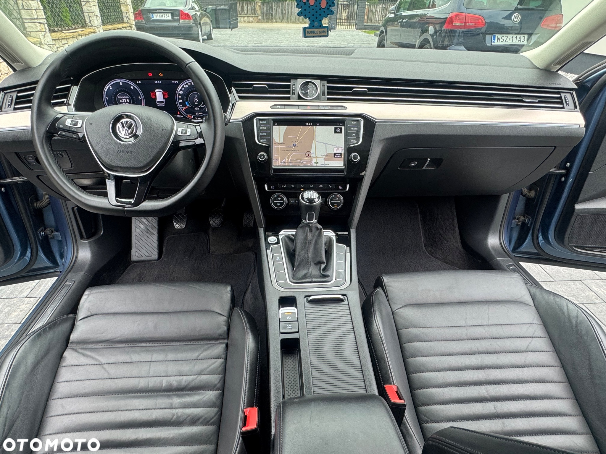 Volkswagen Passat Variant 2.0 TDI SCR Highline - 3