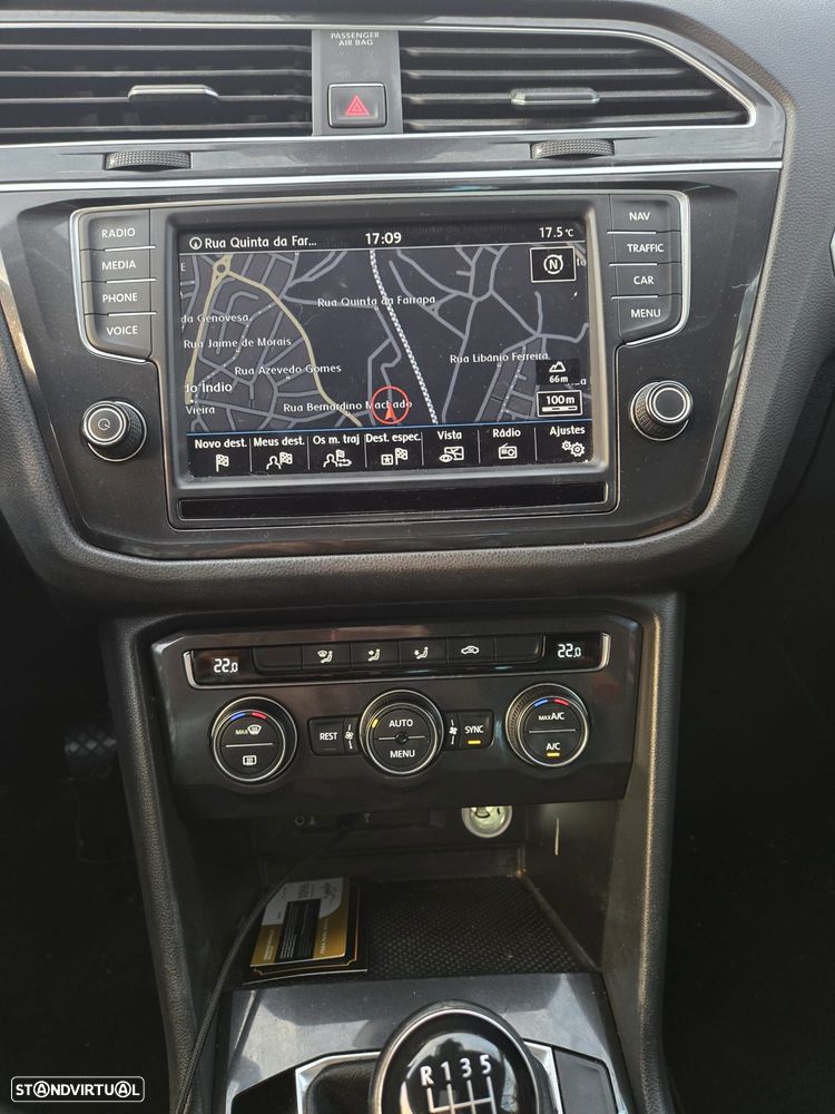 VW Tiguan 2.0 TDI Confortline - 12