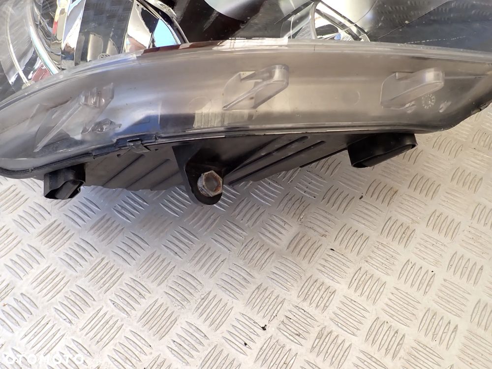 LAMPA LEWY / PRAWY PRZÓD VW T5  7E1941015C / 7E1941016C - 12