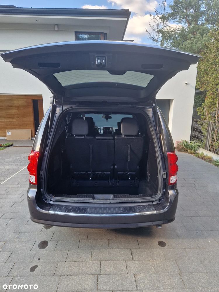 Dodge Grand Caravan 3.6 R/T - 5
