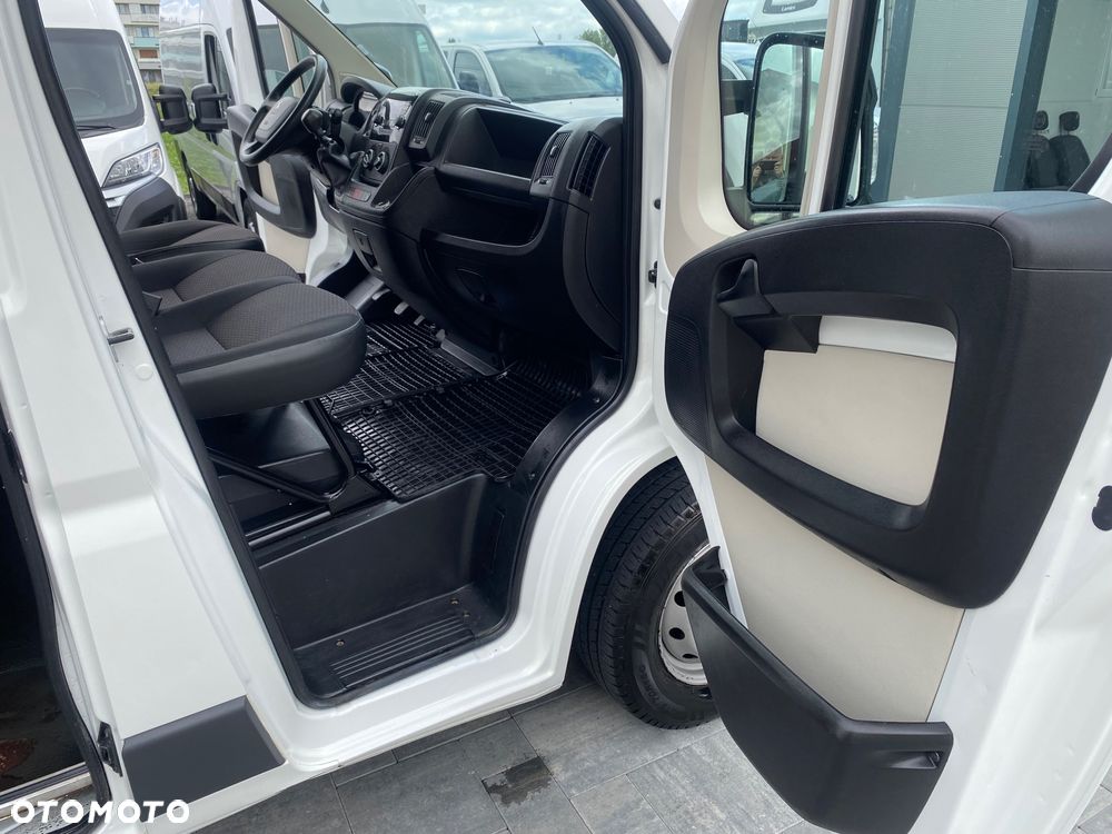 Peugeot BOXER, brygadowy, 7-osobowy, L3H2, zakupiony w salonie w Rzeszowie, bezwypadkowy - 18