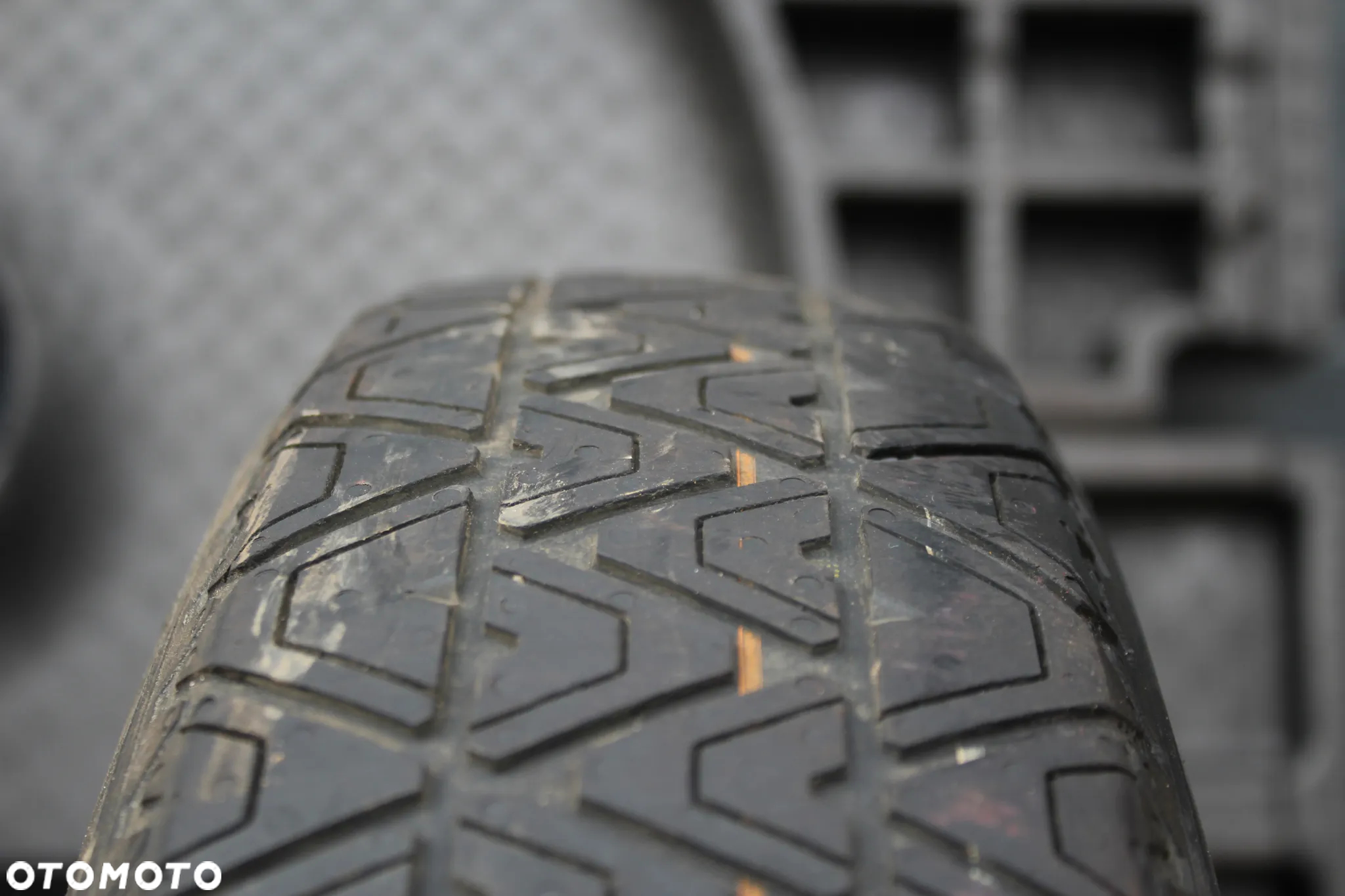 KOŁO DOJAZDOWE ZAPAS ZESTAW KLUCZ LEWAREK STYROPIAN OPEL ASTRA J GTC 17 CALI 5x115 IS25 - 6