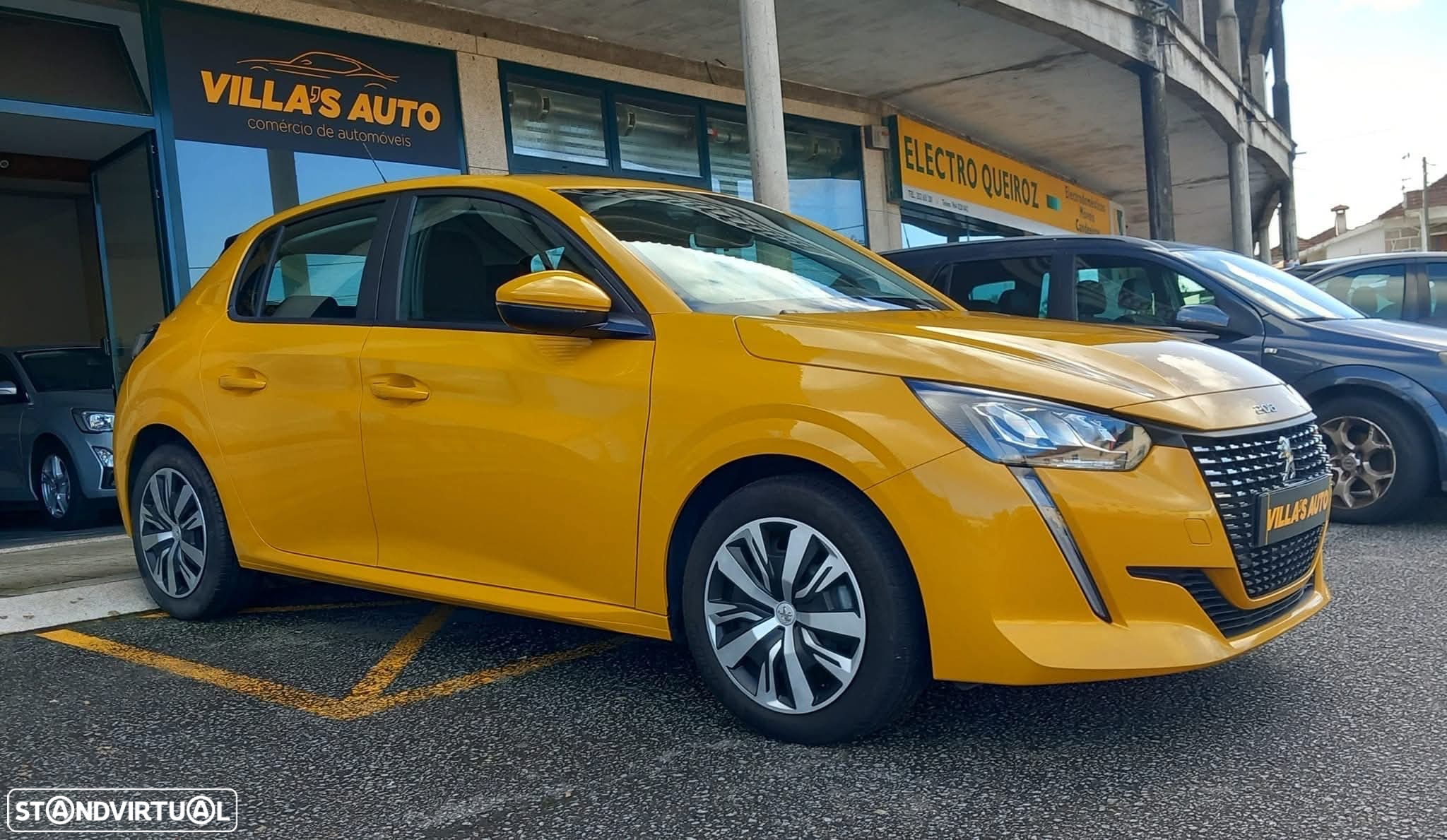 Peugeot 208 PureTech 100 Allure - 4
