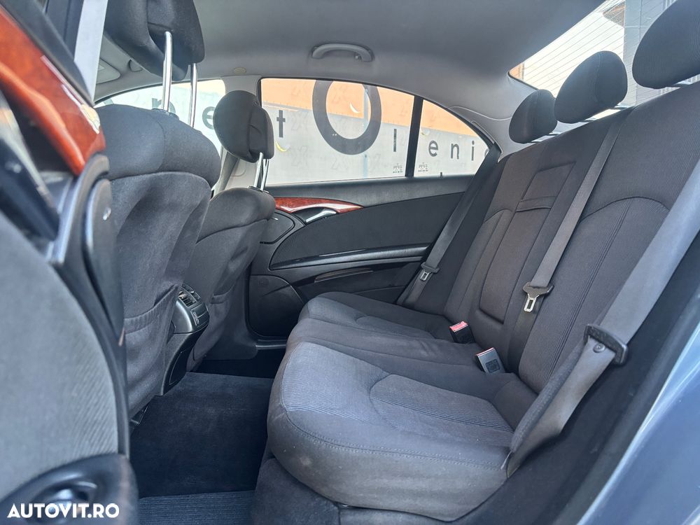 Mercedes-Benz E 220 CDI - 10
