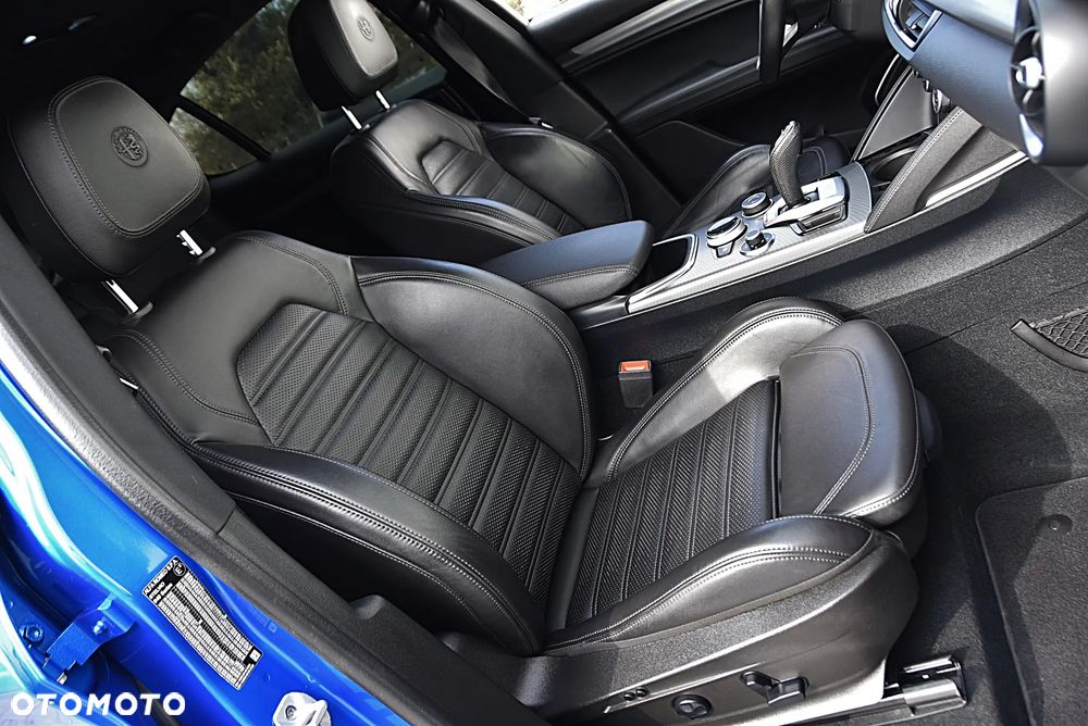 Alfa Romeo Stelvio 2.0 Turbo Veloce Q4 - 23