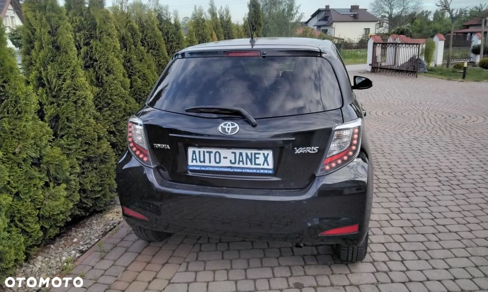 Toyota Yaris 1.33 VVT-i Edition 2014 - 8
