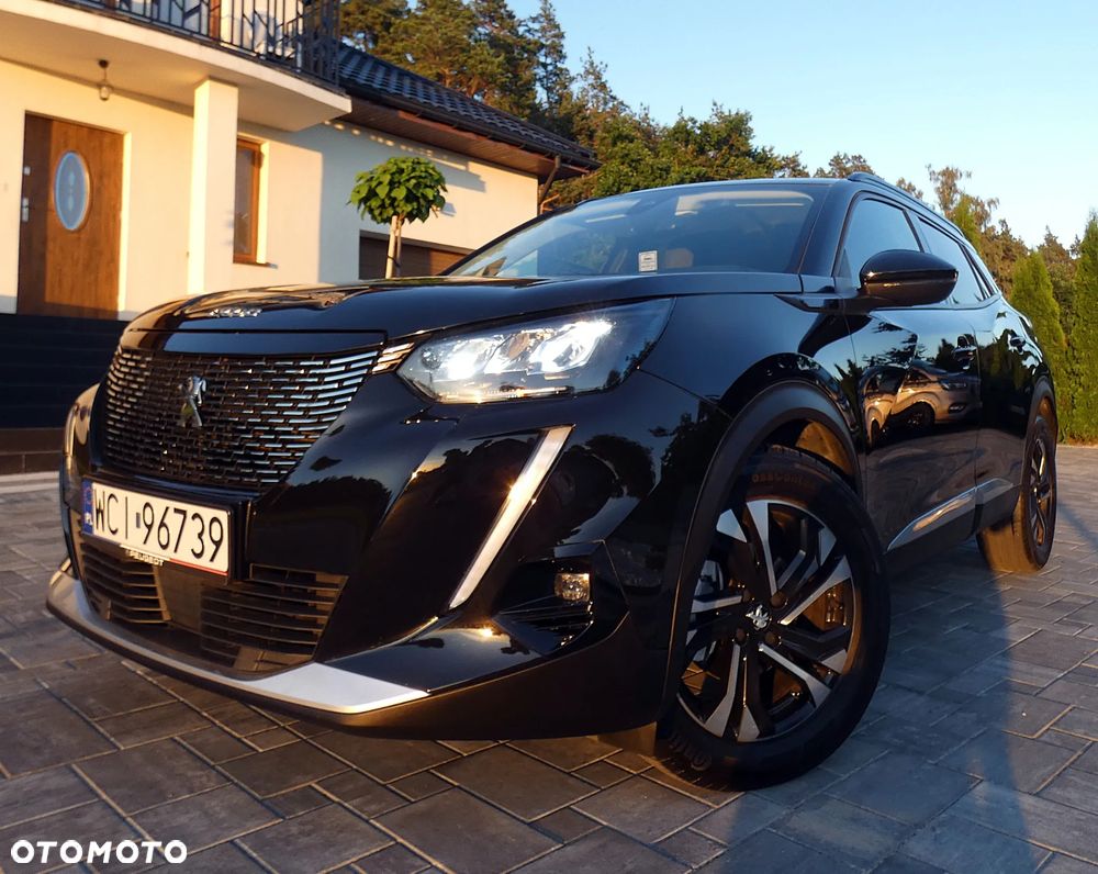 Peugeot 2008 1.2 PureTech Allure S&S EAT8 - 38